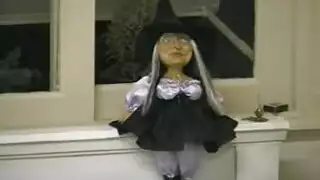 ريناتا سيج تعمل سرا طبيبة وغالبا ما تمارس الجنس مع مرضاها