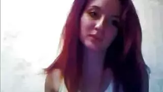 أحمر الشعر مثير يستمني على كاميرا ويب يعيش