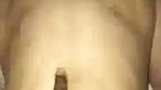 الرجل الأسود يمارس الجنس مع عاهرة شقراء جبهة مورو بينما زوجها خارج المدينة