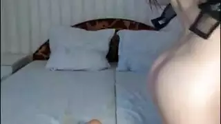 كبير الصدر كوغار الهواة تعريض